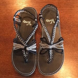 Vines Sandals